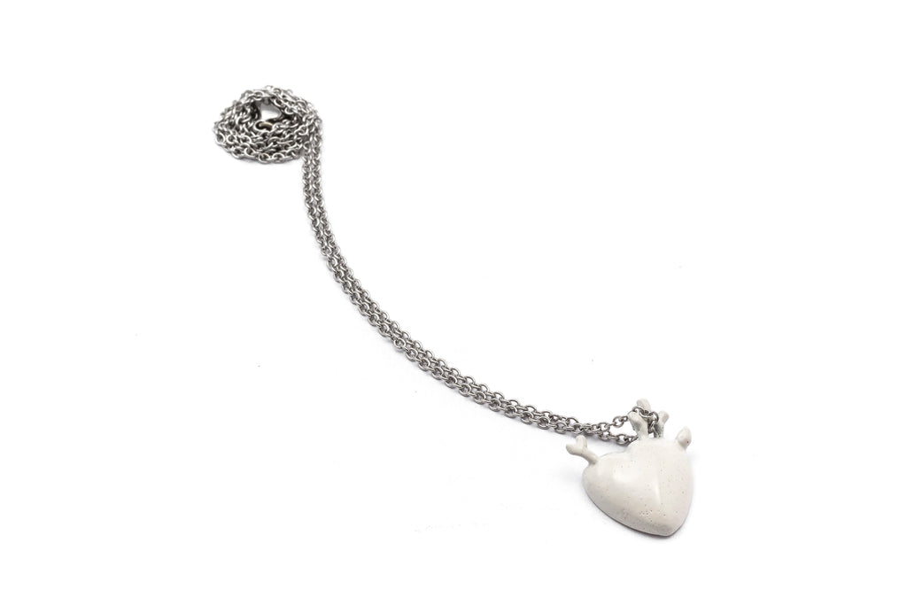 Corazón Small White Pendant