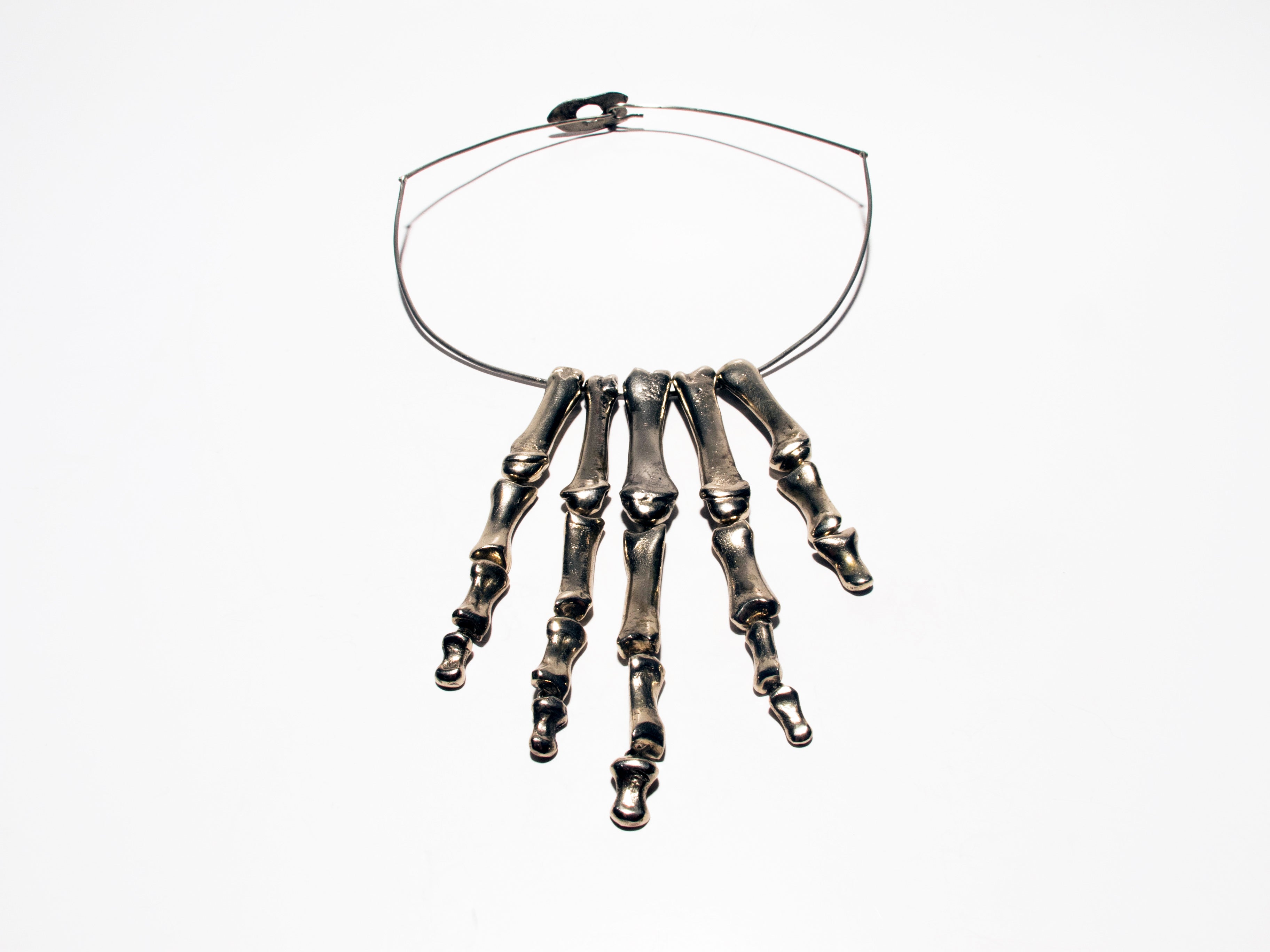 Mano Pendant