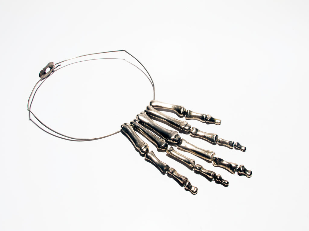 Mano Pendant